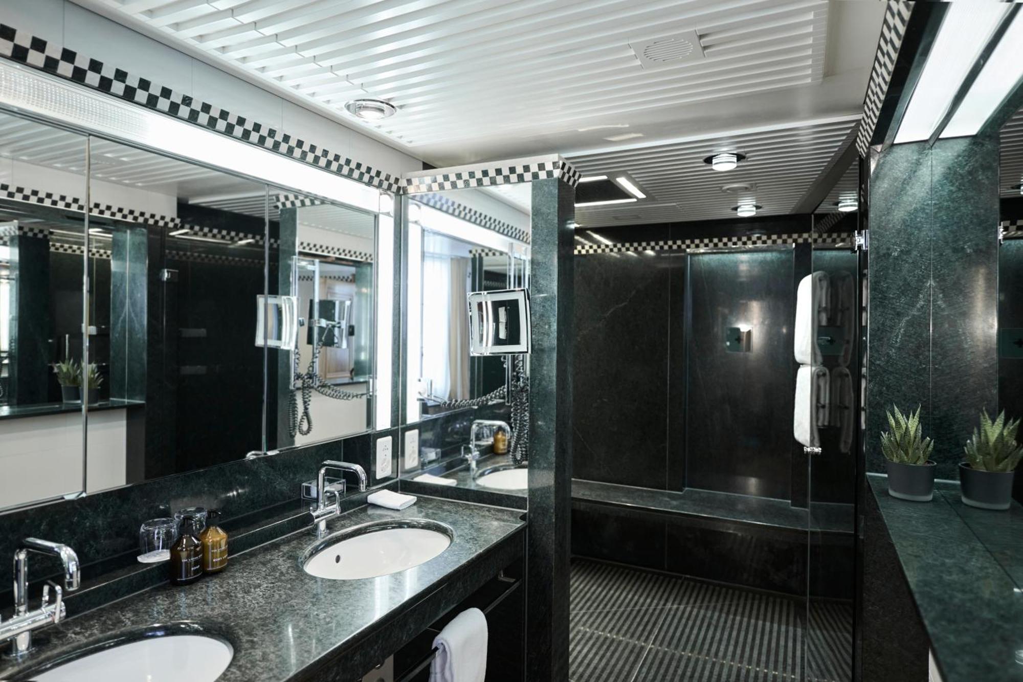 Widder Hotel - Zurichs Luxury Hideaway Eksteriør billede